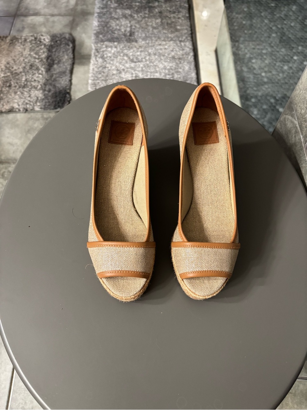 Tory Burch Womens Beige Canvas Espadrille Wedge with Tan Trim Size 6.5 New